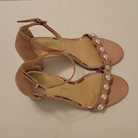JESSICA SIMPSON FAUX EARL'S STRAP ADJUSTABLE BUCKLE ALMOND TOE BLOCK HEEL SANDAL - Picture 4 of 16